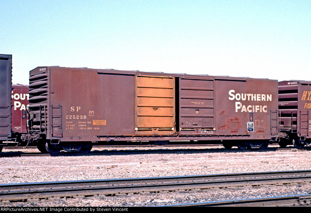 Southern Pacific DD box SP #225239